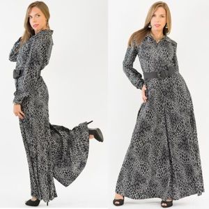 Vintage Black And White Ultra Wide Leg Pant Suit